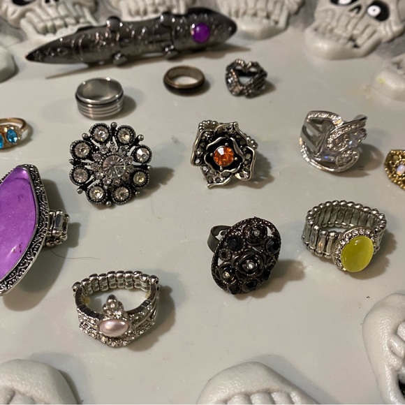 Rings - Picture 5 of 7